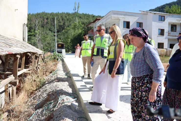 Merkezefendi’de akıllı kavşak ve üst yapı çalışmaları devam ediyor