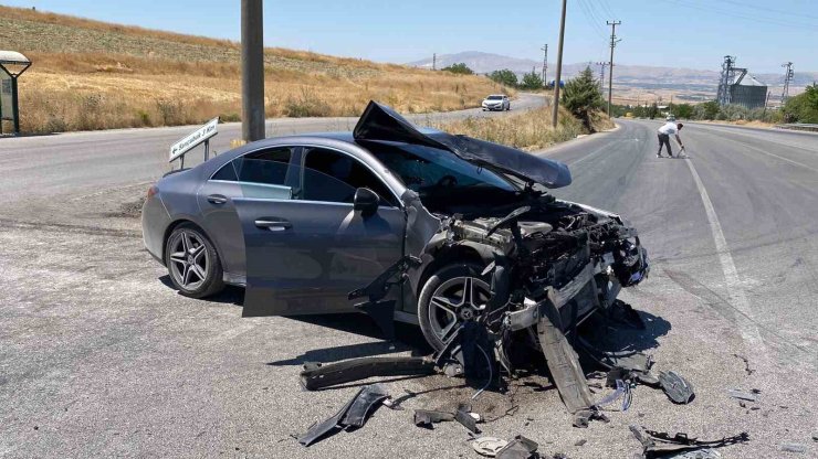 Elazığ’da trafik kazası: 6 yaralı