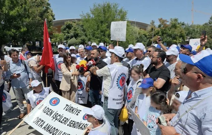 Doruk Madencilik işçilerinden Ankara Garı’na yürüyüş