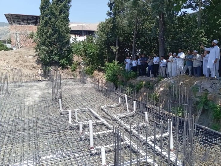 Ovakent’te İmam Buhari Camii’nin temeli dualarla atıldı
