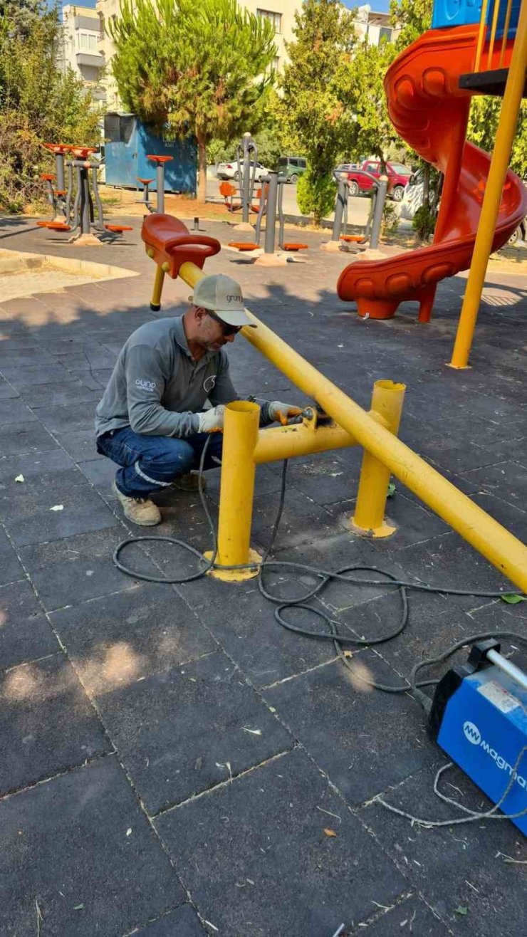 Didim Belediyesi’nden parklarda yenileme çalışması
