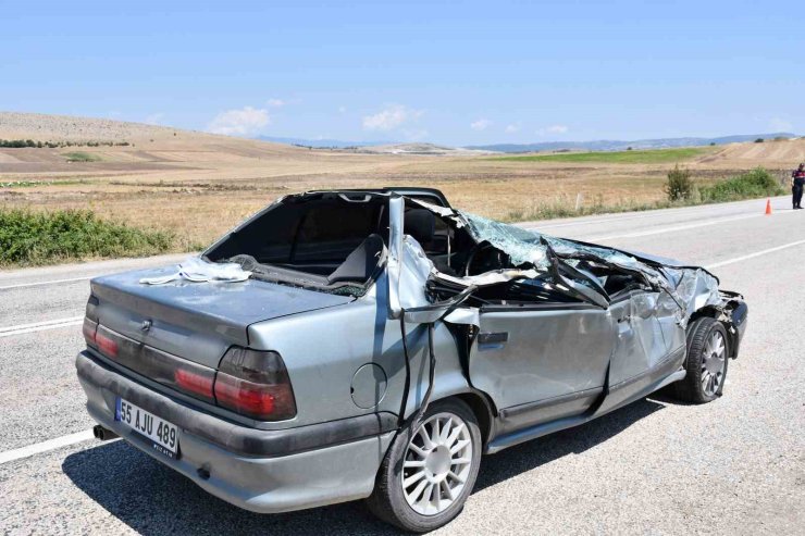 Samsun’da otomobil ile kamyonet çarpıştı: 2’si ağır 6 yaralı