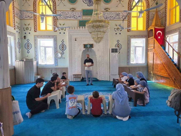 Kuyucak’ta Yaz Kur’an Kursu öğrencilerine rehberlik seminerleri