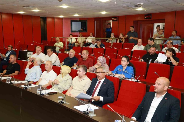 Gebze Meclisi’nden üniversitelilere 12 bin TL destek