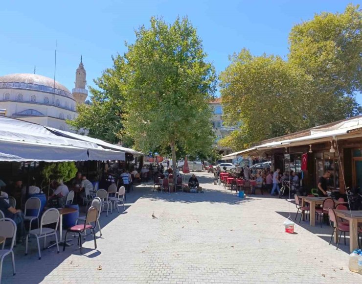 Mudanya’da belediye dükkanlarının ihale bedelleri dudak uçuklattı