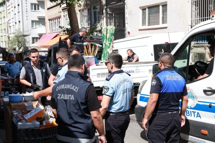 Osmangazi Belediyesi kaldırım işgallerine fırsat vermiyor