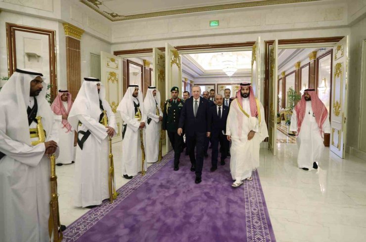 Cumhurbaşkanı Erdoğan, Suudi Arabistan Veliaht Prensi Selman ile görüştü