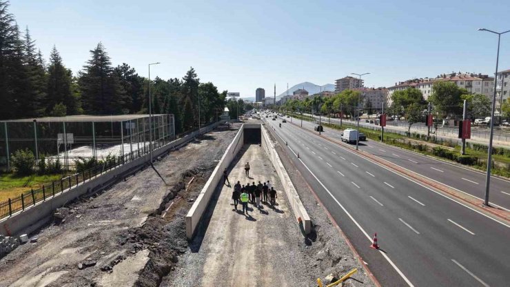 Ulaşımdaki çalışmalar, Kayseri’yi şantiyeye çevirdi