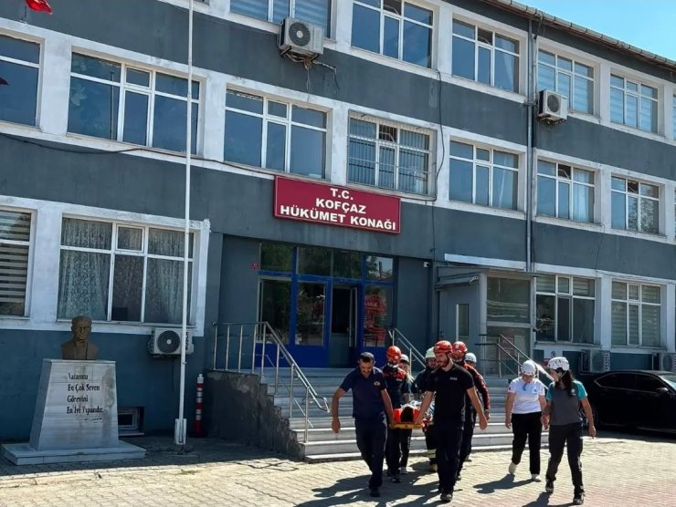 Kofçaz Kaymakamlığında deprem ve yangın tatbikatı