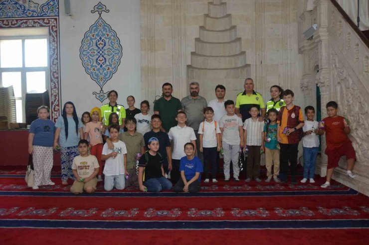 Kur’an kursu öğrencilerine uygulamalı trafik eğitimi