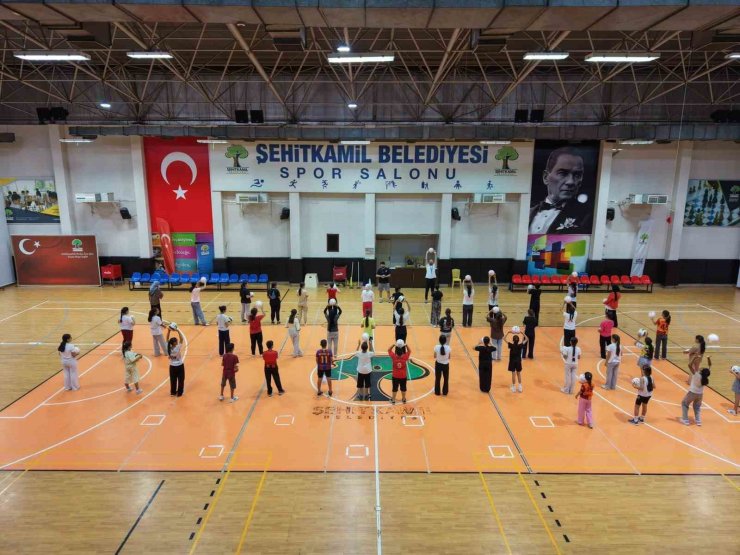 Çocuklar geleceğe Şehitkamil’de hazırlanıyor