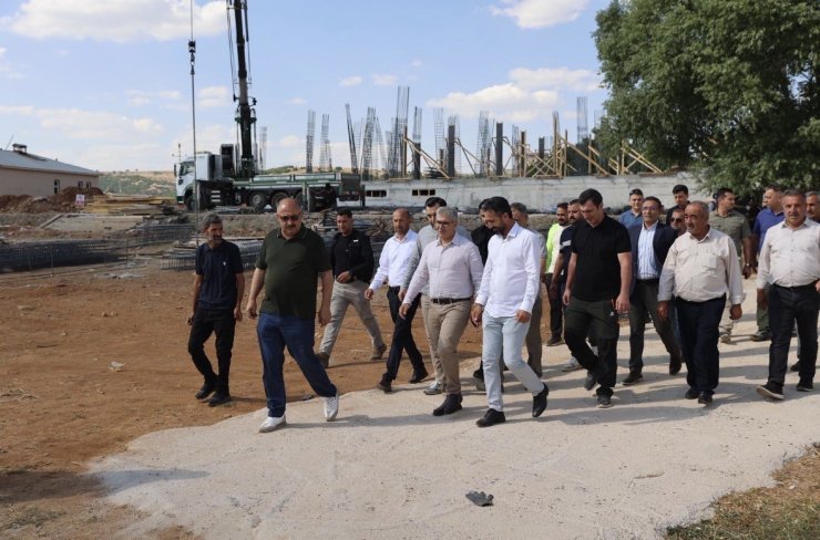 Vali Çelik, Karlıova’daki eğitim yatırımlarını yerinde inceledi