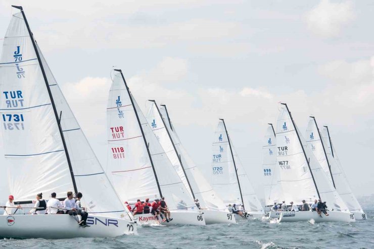 TAYK-Eker Olympos Regatta’da rota yeni yarışlara çevriliyor