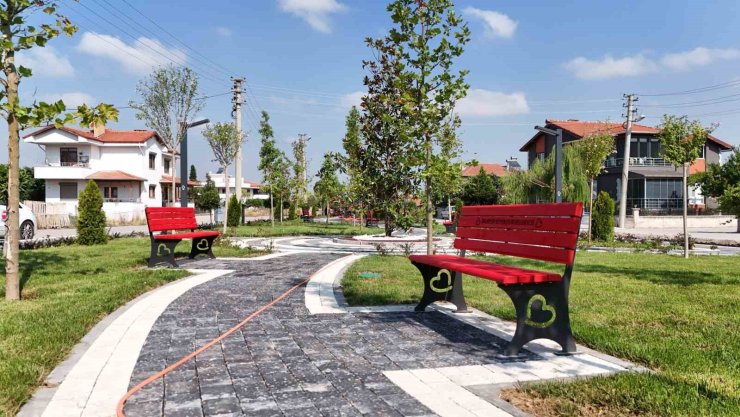 Sındırgı’da yeni yeşil alanlar yapıldı