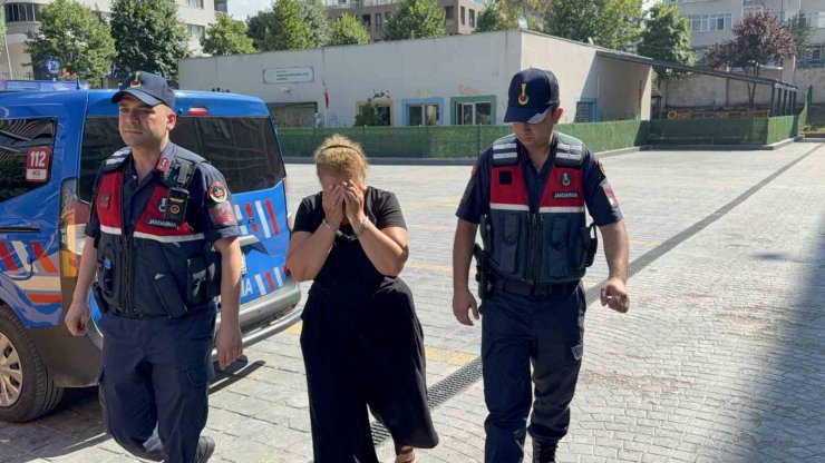 ’Uyuşturucu ticareti’ suçundan 9 yıl hapis cezası ile aranan kadın yakalandı