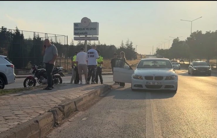 Otomobil ile motosiklet çarpıştı: 1 yaralı