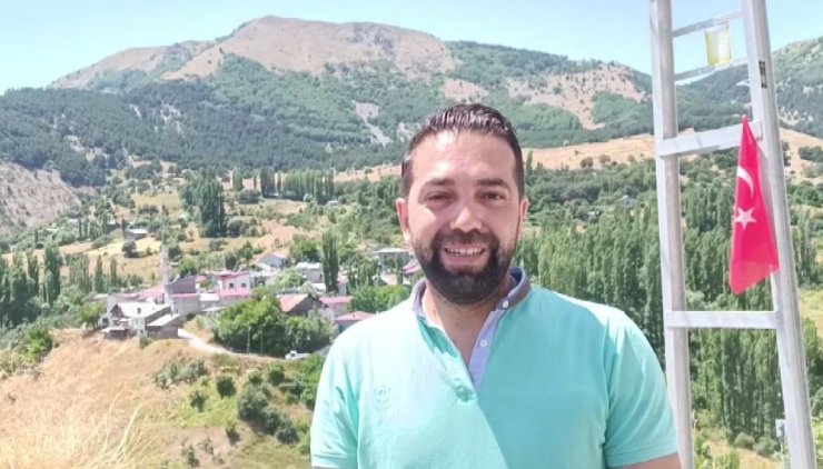 Far ışığını gören dev tavşan kaçtı