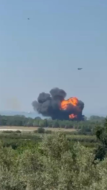 Yalova’da eğitim uçağı düştü