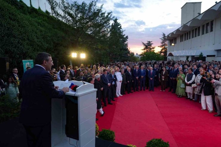 Cumhurbaşkanı Yardımcısı Yılmaz: "Mekke savunma anlaşması tarihi bir adımdır"