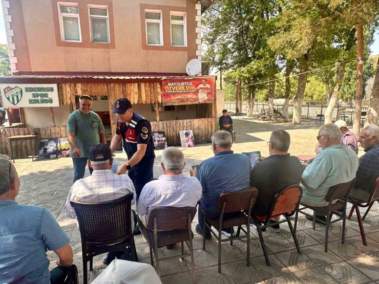 Bayburt’ta vatandaşlara aile içi şiddet ve uyuşturucuyla mücadele eğitimi