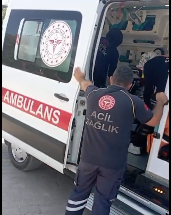 Kastamonu’da denize giren 4 kişilik aile boğulmaktan son anda kurtarıldı