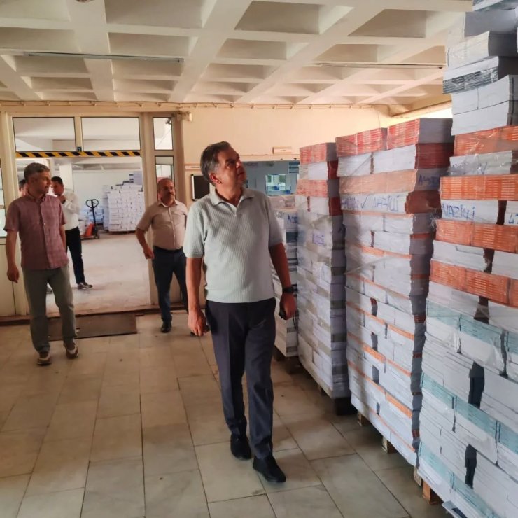 Nazilli’de ders kitabı dağıtımı öncesi hazırlıklar denetlendi