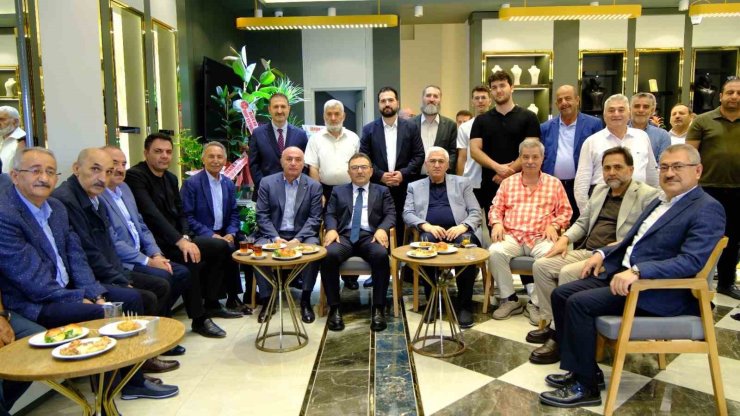 Erzurum iş dünyası, STK temsilcileri ve siyasiler bu açılışta buluştu