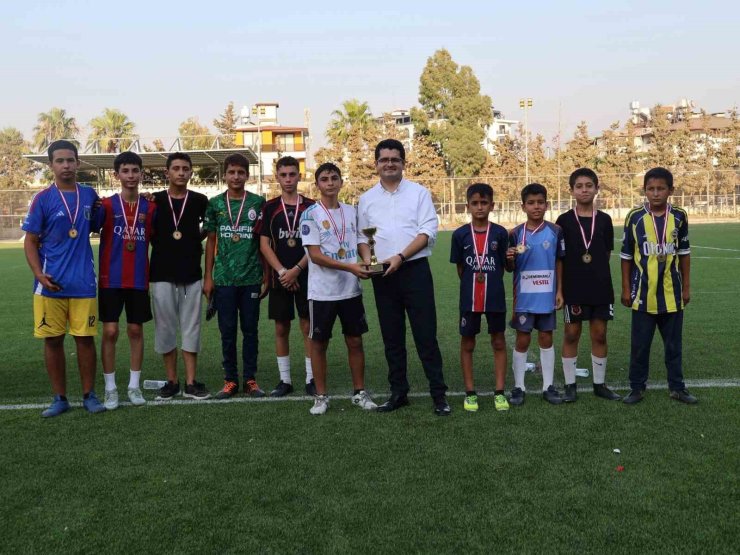 Arsuz’da yaz kuran kursu öğrencileri futbol turnuvasında buluştu
