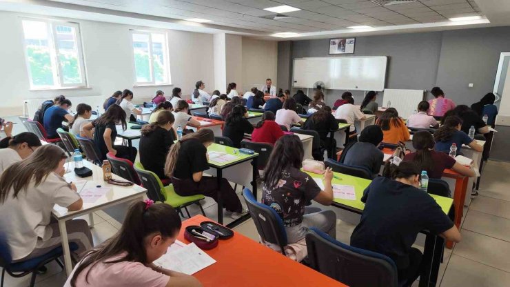 Genç KAYMEK’in LGS Deneme Sınavı’na yoğun ilgi