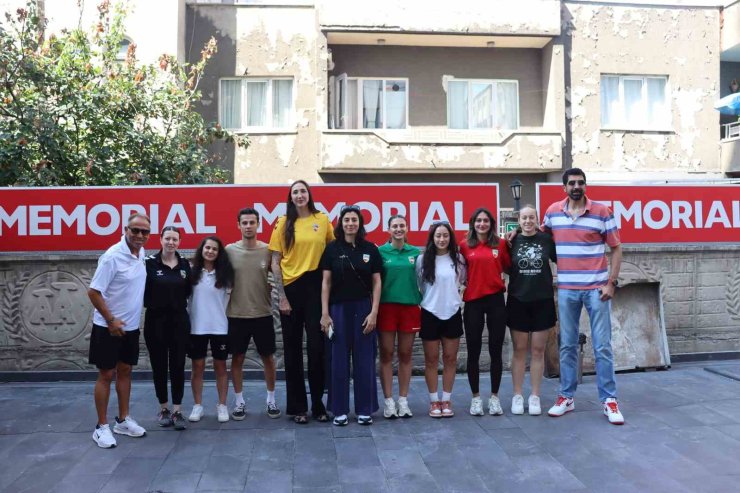 Melikgazi Kayseri Basketbol’da oyuncular ve teknik ekip sağlık kontrolünden geçti