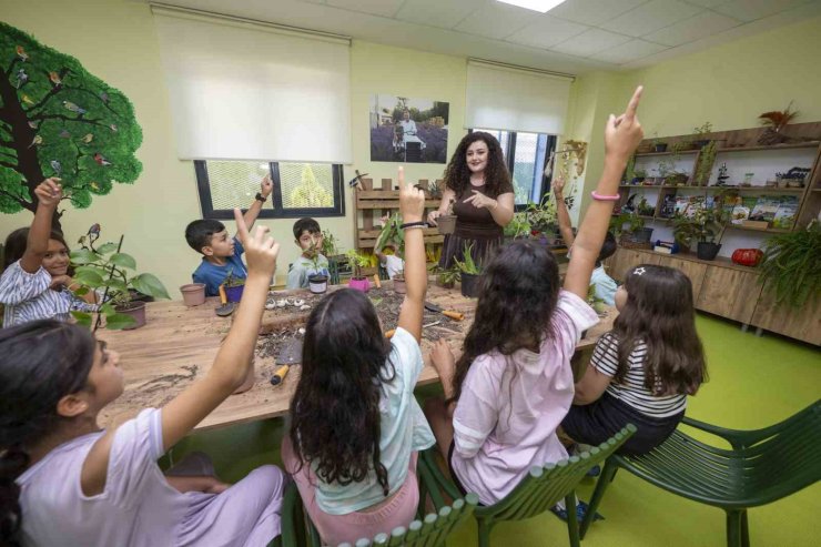 Mersin’de çocukların yaz tatili atölyelerle renklendi