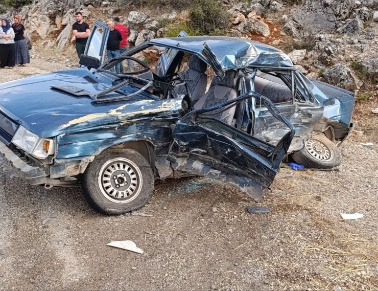 Konya’da tırla otomobil çarpıştı: 1 ölü, 3 yaralı