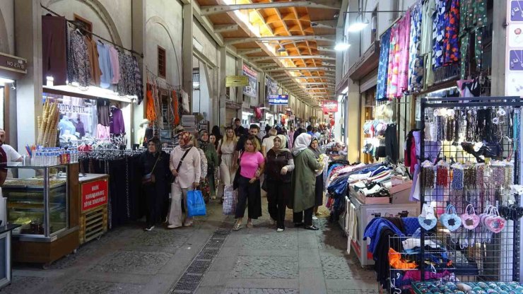 Kahramanmaraş’ta çarşı esnafının yüzü gülüyor