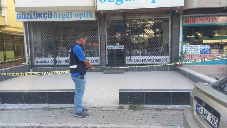 Dördüncü kattan düşen kadın hayatını kaybetti