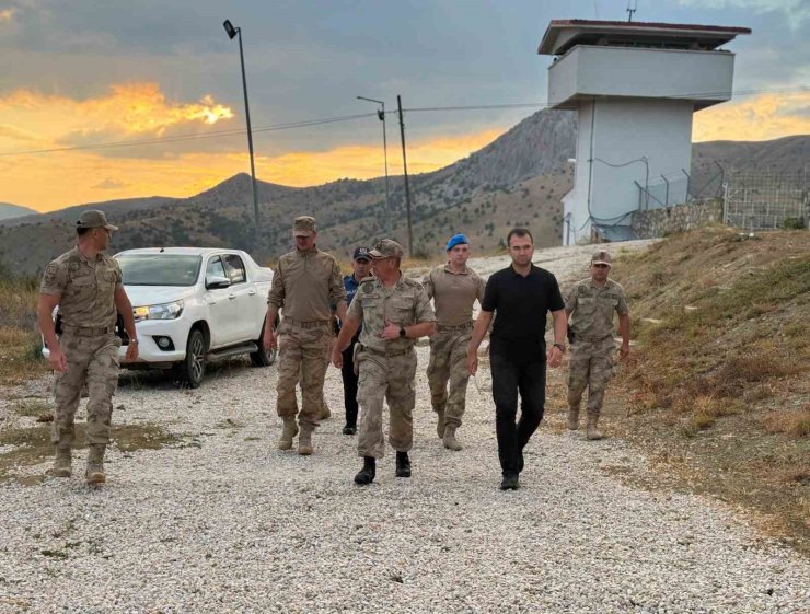 Refahiye Kaymakamı Taşkıran, jandarmanın çalışmalarını yerinde inceledi