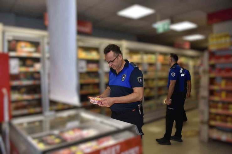 Şehzadeler’de zabıta ekiplerinden sıkı denetim