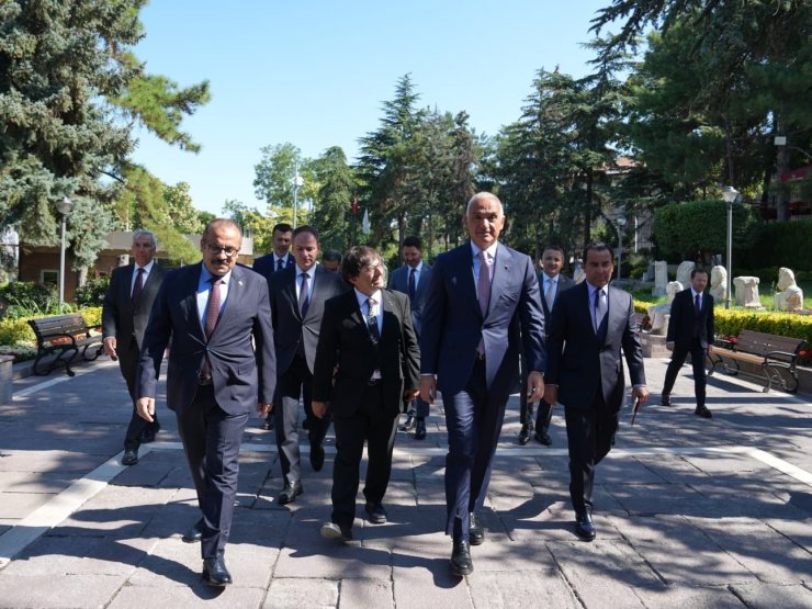 Hitit İmparatorluğu’nun izlerini taşıyan sergi ziyaretçilerini ağırlıyor