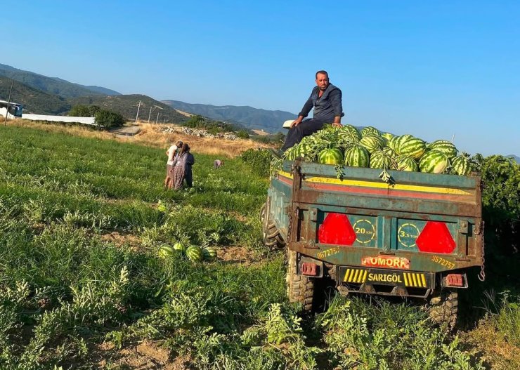 Sarıgöllü üreticiden "Kendi üret, kendi sat" hamlesi
