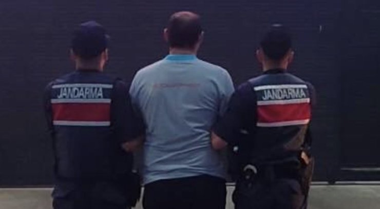 Bafra’da 8 yıl hapis cezasıyla aranan şahıs yakalandı