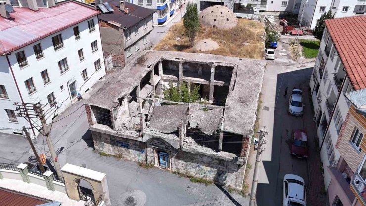 Asırlık tarihi hamam kültür turizmine kazandırılmayı bekliyor