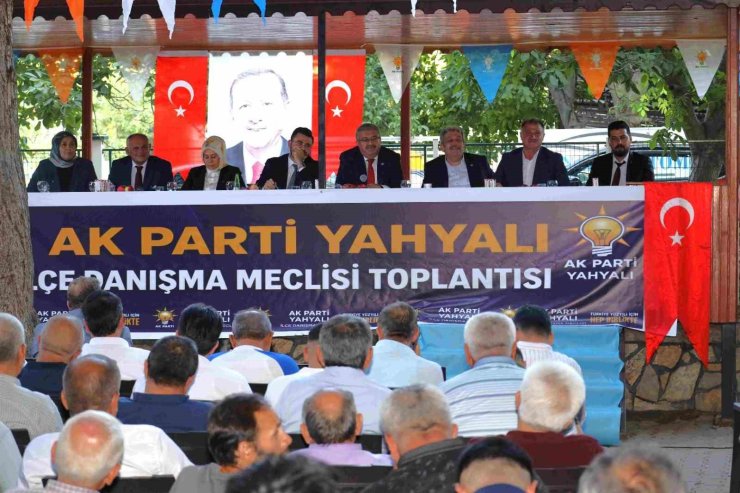 AK Parti Yahyalı İlçe Başkanı Sarıçiçek: "Bizler bu yola koltuk sevdasıyla değil, hizmet sevdasıyla çıktık"