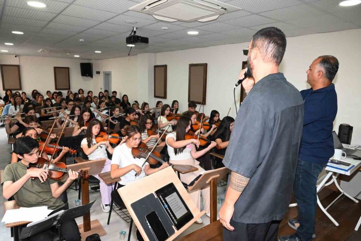 Kemer’de 30 Ağustos Zafer Bayramı hazırlıkları sürüyor