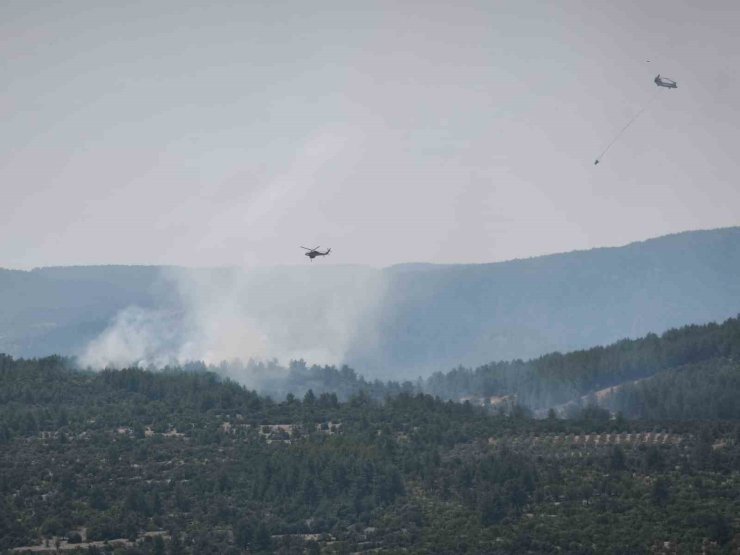 Muğla’da orman yangınına müdahale sürüyor