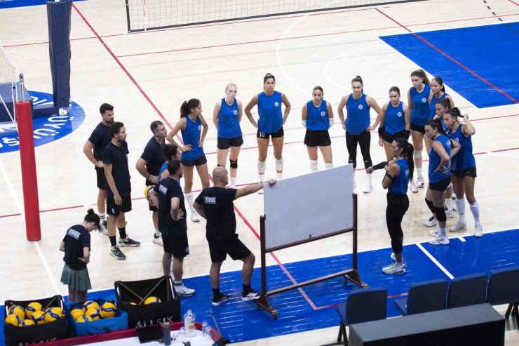 Aydın’ın Sultanları yeni sezona ’Merhaba’ dedi