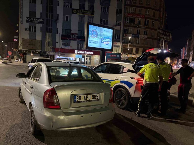 Kayseri’de korsan taksicilik yapan sürücüye 100 bin TL para cezası