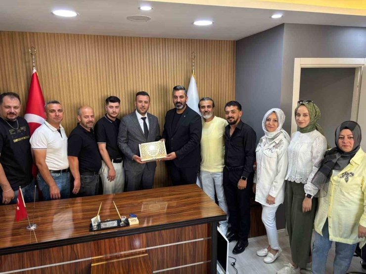 Tavşanlı’da berber ve kuaför esnafının sorunları masaya yatırıldı