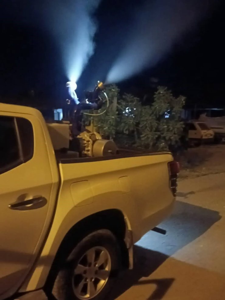 Germencik’te gece ilaçlaması sürüyor