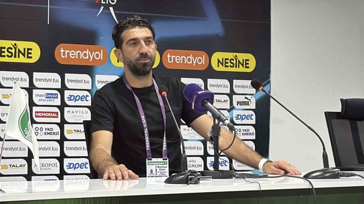 Burhan Eşer: "Oyuncuların mücadelesinden memnunum"