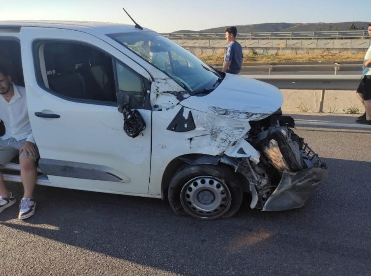 Bursa’da 5 araçlı zincirleme kaza: 1 yaralı