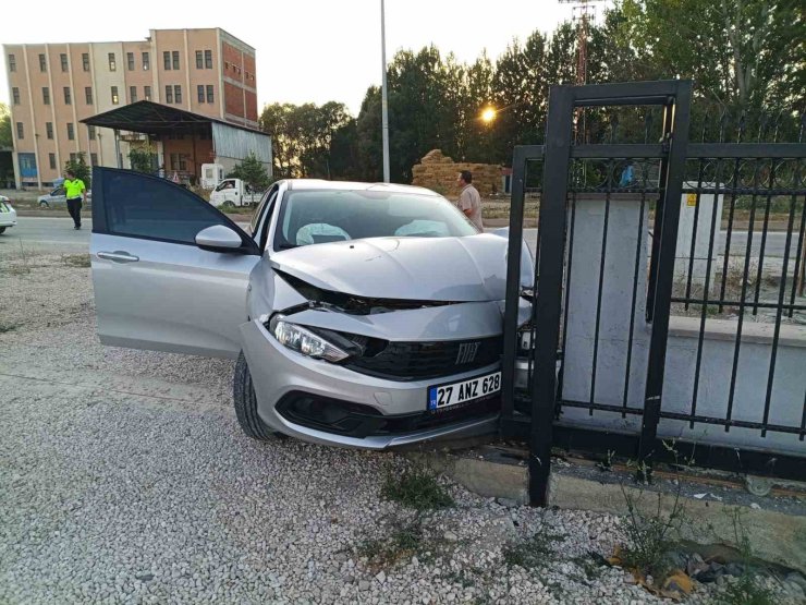 Bilecik’te feci kaza; 1’i ağır 4 yaralı